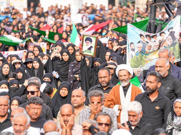 ABD-İsrailin İranda ilkokula düzenlediği saldırıda ölen çocuklar için cenaze töreni düzenlendi