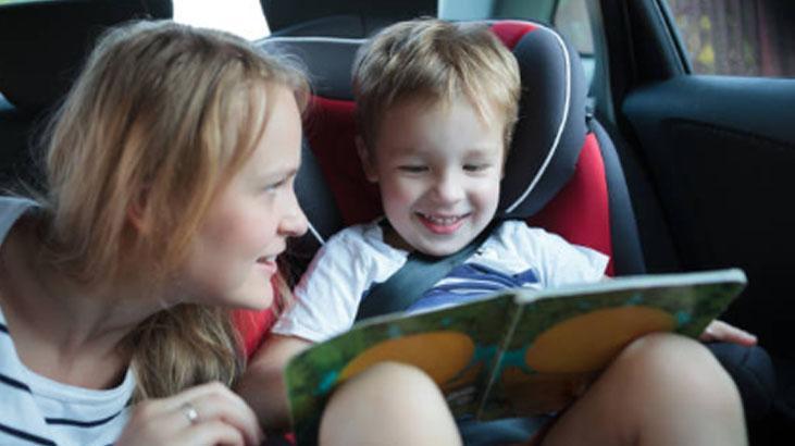 Arabada kitap okurken neden mideniz bulanır