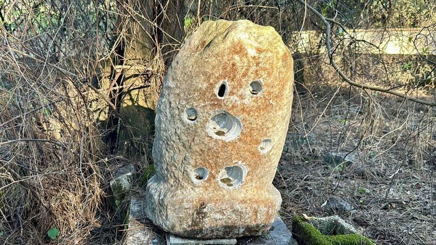 Delik Dede’nin 200 yıllık sırrı çalındı Muhtar lanetli deyip duyurdu: Zarar getirir