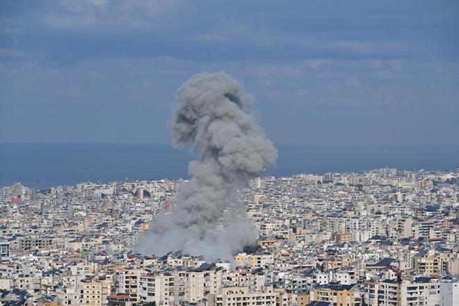 İsrailden Lübnana hava saldırısı İşte bölgeden sıcak görüntüler
