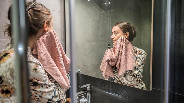 Evde doğal retinol etkili tarif Cilt tonu eşitlenip pürüssüzleşiyor