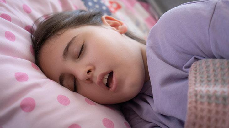 Çocuğun gülümsemesi önemli ipuçları verebilir