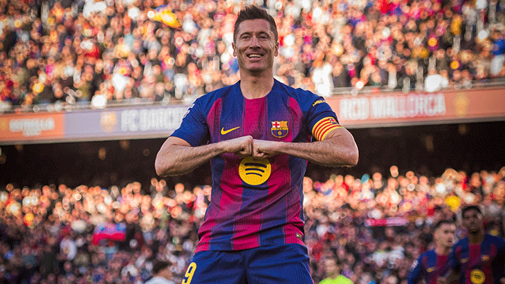 LEWANDOWSKI İSTEĞİ
Futbol tarihine geçen Polonyalı golcü Robert Lewandowski bir kez daha Fenerbahçe'nin gündemine geldi. Aykut Kocaman, 2010 yılında yıldız futbolcuyu Lech Poznan’dan transfer etmek istemiş ancak imzayı attıran Dortmund olmuştu.
Bayern'de ve Barcelona'da gollerine devam eden Lewandowski'nin sözleşmesi bittikten sonra Barcelona’dan ayrılacağı kesinleşti. ABD ekipleri Chicago ve Orlando da bu transfer için istekli. Ancak yönetim, cazip bir teklif ve iddialı bir projeyle Lewandowski’yi ikna edebileceğine inanıyor.