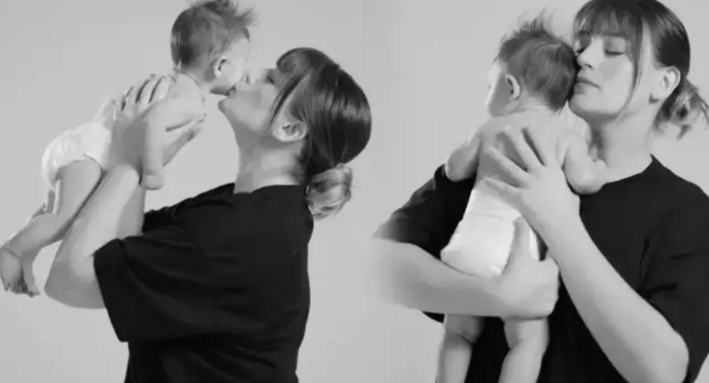 Gizem Karacadan iç ısıtan yeni kare Kızı Leyla Yazın son haline bakın