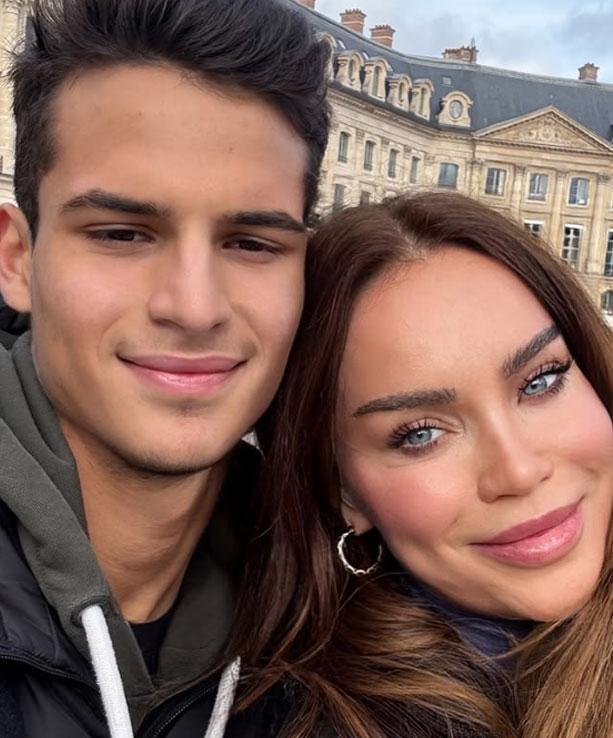 Ebru Şallı’nın oğlu 22 yaşında Yakışıklılığı sosyal medyayı salladı