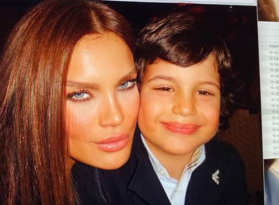 Ebru Şallı’nın oğlu 22 yaşında Yakışıklılığı sosyal medyayı salladı