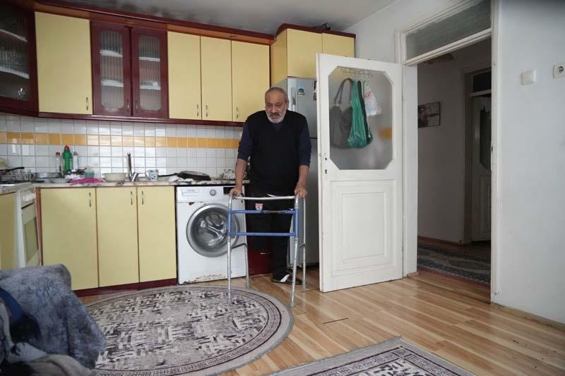 Kabede Hacılar Hu Der Allah herkesin dilinde Celal Karatürenin hayat hikayesi: Bu kadar ünlü olacağını bilmiyorduk Kabede Hacılar Hu Der Allah herkesin dilinde Celal Karatürenin hayat hikayesi: Bu kadar ünlü olacağını bilmiyorduk