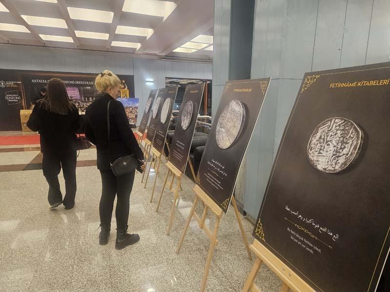Duvarların ya da bitkiler arasına gizlenmiş Antalyada 800 yıllık sır: Müthiş bir iş