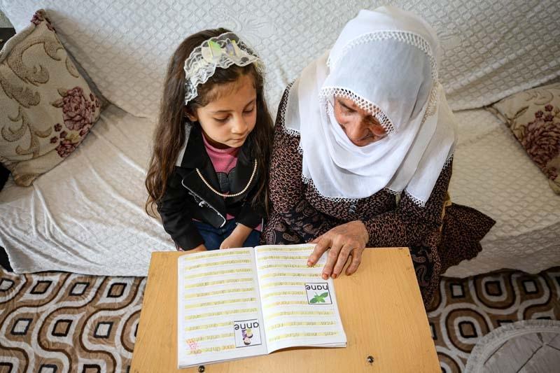 Erzurumda 70 yıllık karanlığı, 6 yaşındaki Ada aydınlattı