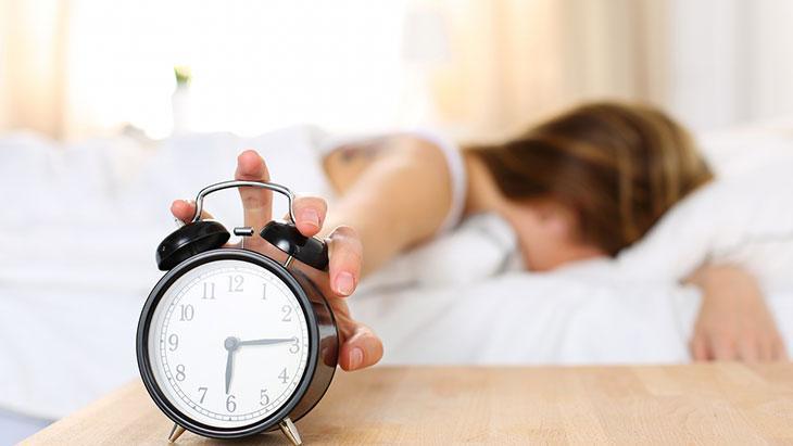 2-Uyku düzeninizi koruyun