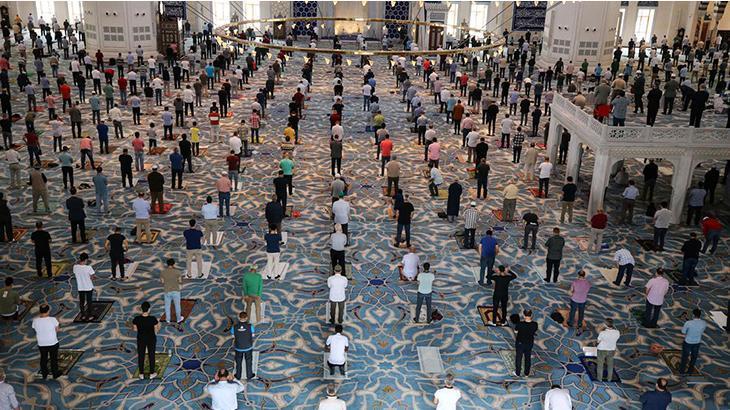 AREFE GÜNÜ NE ZAMAN