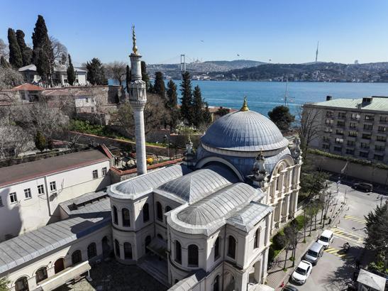 İstanbul Boğazı’ndaki bu caminin harcına Kabe toprağı katıldı İşte Küçük Mecidiye Camisi’nin bilinmeyen hikayesi