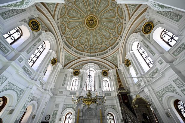 İstanbul Boğazı’ndaki bu caminin harcına Kabe toprağı katıldı İşte Küçük Mecidiye Camisi’nin bilinmeyen hikayesi