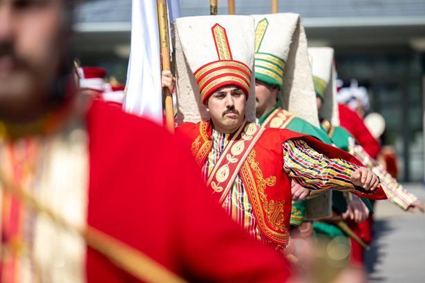 Külliye’de mehter coşkusu Ramazan gecesine marşlar damga vurdu