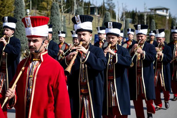Külliye’de mehter coşkusu Ramazan gecesine marşlar damga vurdu