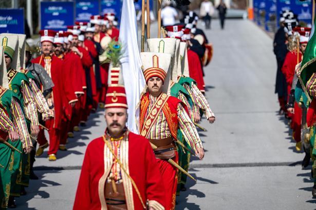 Külliye’de mehter coşkusu Ramazan gecesine marşlar damga vurdu