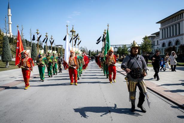 Külliye’de mehter coşkusu Ramazan gecesine marşlar damga vurdu