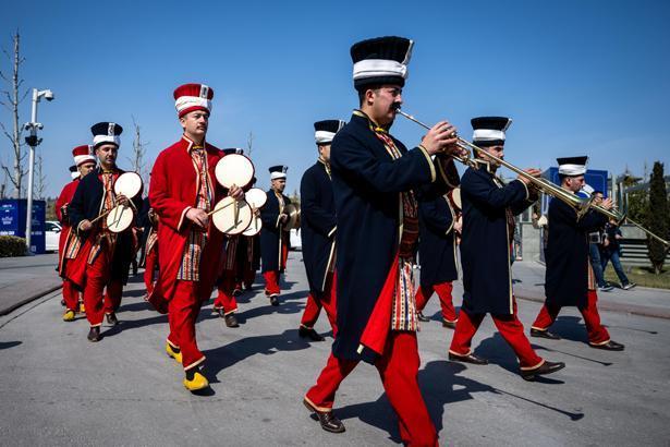 Külliye’de mehter coşkusu Ramazan gecesine marşlar damga vurdu