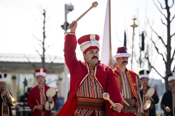 Külliye’de mehter coşkusu Ramazan gecesine marşlar damga vurdu