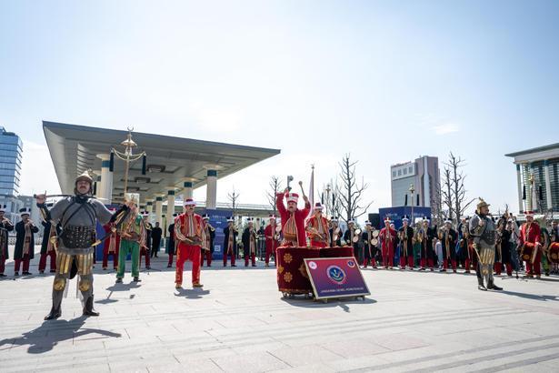 Külliye’de mehter coşkusu Ramazan gecesine marşlar damga vurdu