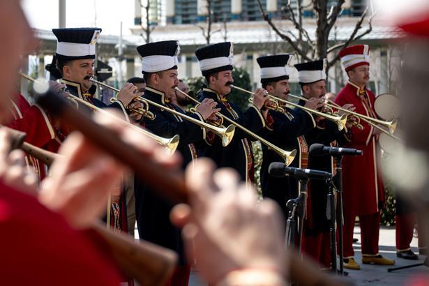 Külliye’de mehter coşkusu Ramazan gecesine marşlar damga vurdu