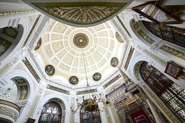 İstanbul’da Ramazan’ın en manevi adresi Hırka-i Şerif Camisi’nde asırlık ziyaret geleneği