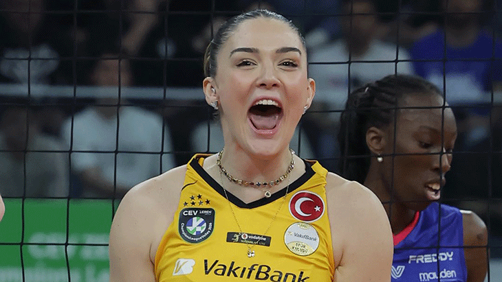 SET BAŞINDA BLOK KRALİÇESİ ZEHRA GÜNEŞ SET BAŞINDA BLOK KRALİÇESİ ZEHRA GÜNEŞ