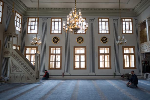 Boğaz’ın sessiz tanığı 190 yıllık Tevfikiye Camisi hala ayakta