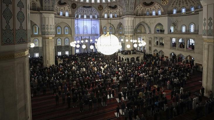 BAYRAM NAMAZI NASIL KILINIR