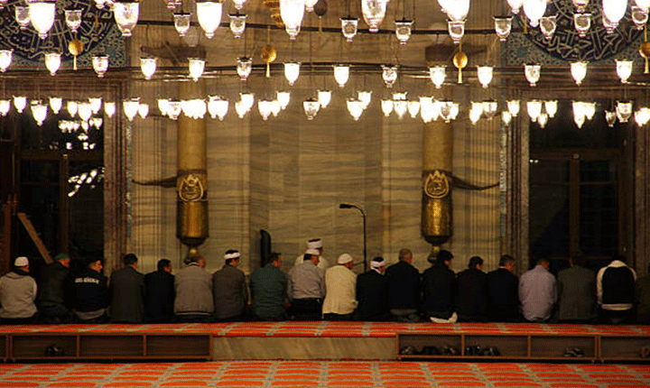 BAYRAM NAMAZI NASIL VE KAÇ REKAT KILINIR BAYRAM NAMAZI NASIL VE KAÇ REKAT KILINIR