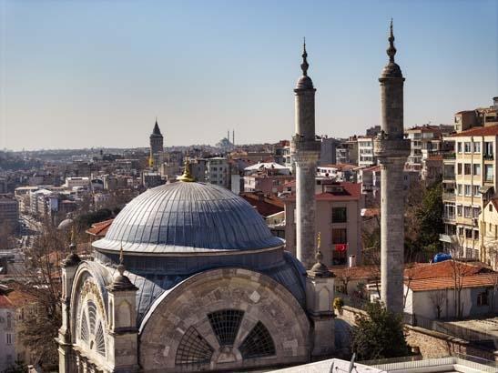 İLK YAPININ NASIL BİR ESER OLDUĞUNU EVLİYA ÇELEBİDEN ÖĞRENİYORUZ
