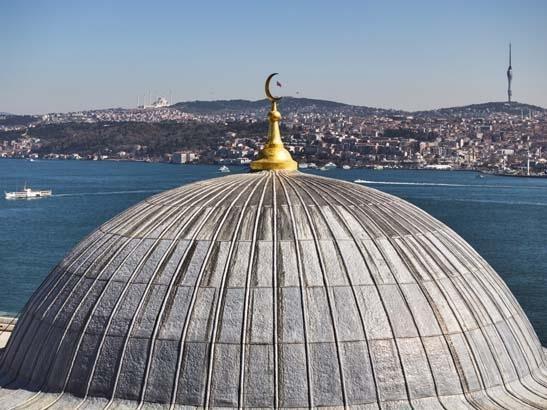 İstanbulda manzarasıyla büyülüyor Aynı anda 4 noktayı görüyor