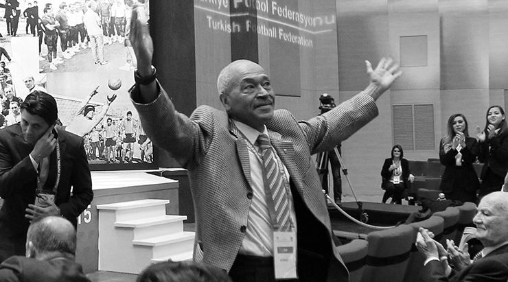 Fenerbahçe'nin efsanevi 'Arap Çetin' hayatını kaybetti