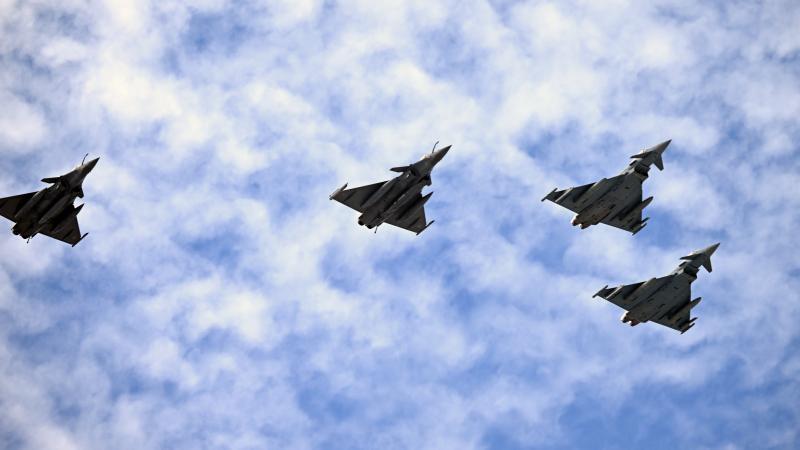 Türkiye ile İngiltere arasında Eurofighter'lar için imzalar atılıyor