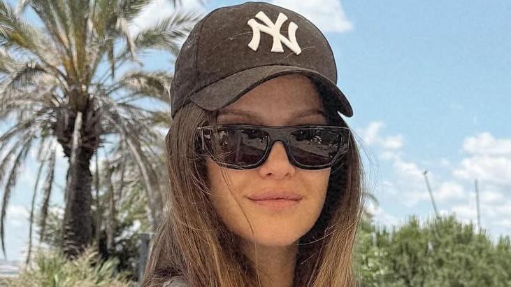 İrem Helvacıoğlu kız kardeşini paylaştı: Benzerlikleri gündem oldu İrem Helvacıoğlu kız kardeşini paylaştı: Benzerlikleri gündem oldu