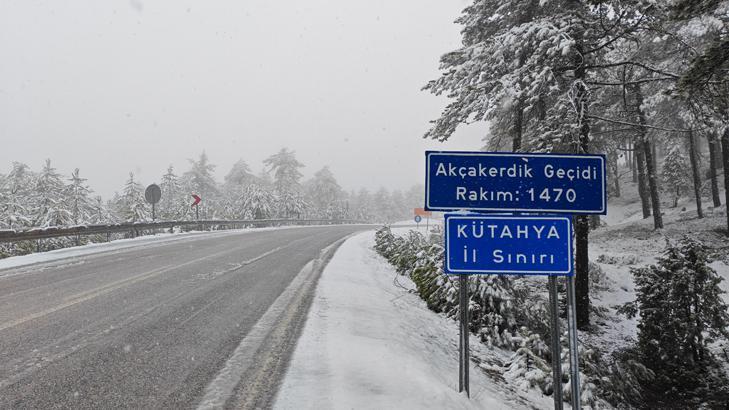 Bahar beklerken kar sürprizi Meteorolojiden birçok ile uyarı: Kar, çığ, sağanak, sel, heyelan, yıldırım...