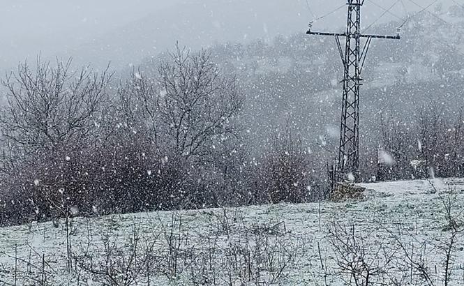 Bahar beklerken kar sürprizi Meteorolojiden birçok ile uyarı: Kar, çığ, sağanak, sel, heyelan, yıldırım...