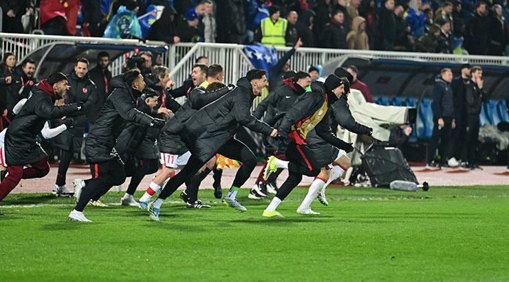 Kosova-Türkiye maçından fotoğraflar