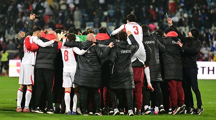 Kosova-Türkiye maçından fotoğraflar