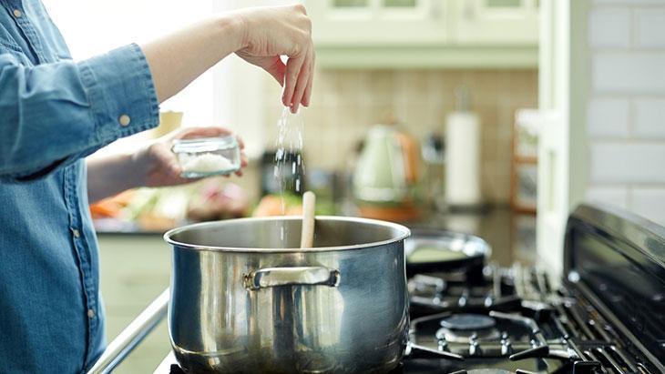 Yüksek tuz tüketimi kanser riskini artırabilir