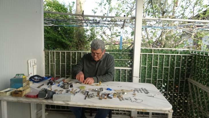 13 yaşında başladı, 35 yıl direndi: Gözler keskin, elleri düzgün olacak