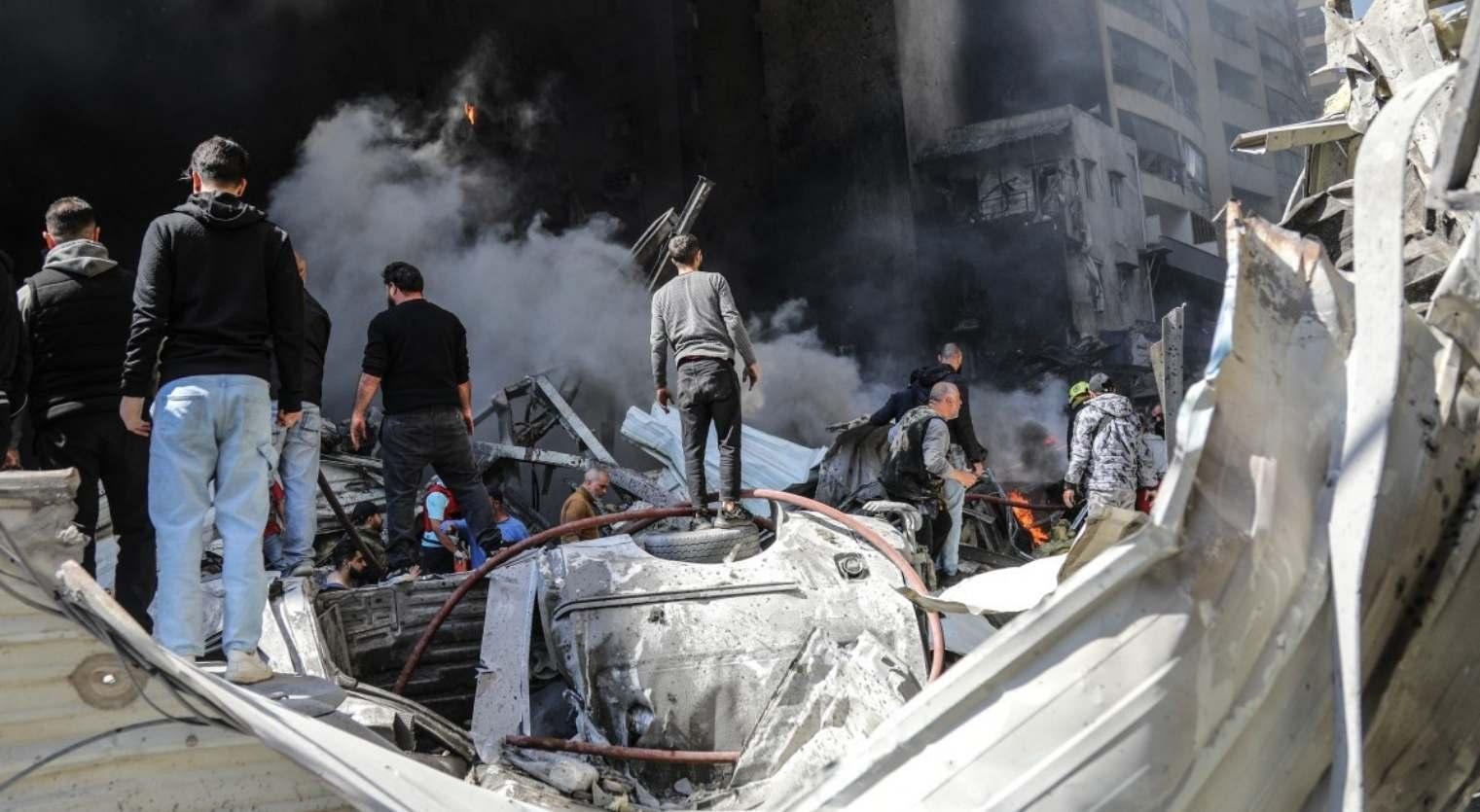 İsrailden Lübnana tarihinin en büyük saldırısı Onlarca ölü, yüzlerce yaralı var: İşte bombardıman sonrası dehşet veren kareler...