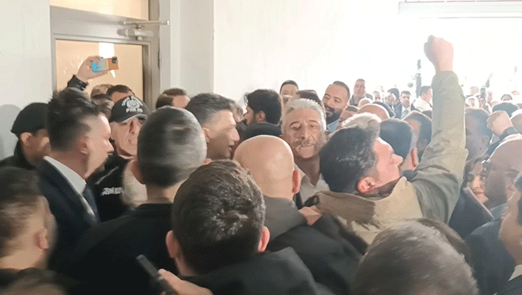 SON DAKİKA BURSA HABERLERİ: Bursa Büyükşehir Belediyesi AK Parti'ye geçti! Başkanvekilliğine Şahin Biba seçildi