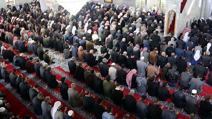 BUGÜN CUMA NAMAZI SAAT KAÇTA 10 NİSAN 2026 | İl İl Diyanet cuma namazı saati İstanbul, Ankara, İzmir Cuma namazı kaçta kılınacak Cuma namazı nasıl kılınır, kaç rekat 81 il cuma namazı vakti