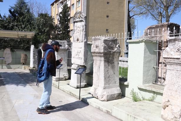 Atatürk’ün annesiyle buluşup hasret giderdiği ev müze oldu Tarihi anının izleri korunuyor Atatürk’ün annesiyle buluşup hasret giderdiği ev müze oldu Tarihi anının izleri korunuyor