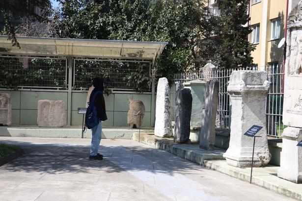 Atatürk’ün annesiyle buluşup hasret giderdiği ev müze oldu Tarihi anının izleri korunuyor Atatürk’ün annesiyle buluşup hasret giderdiği ev müze oldu Tarihi anının izleri korunuyor