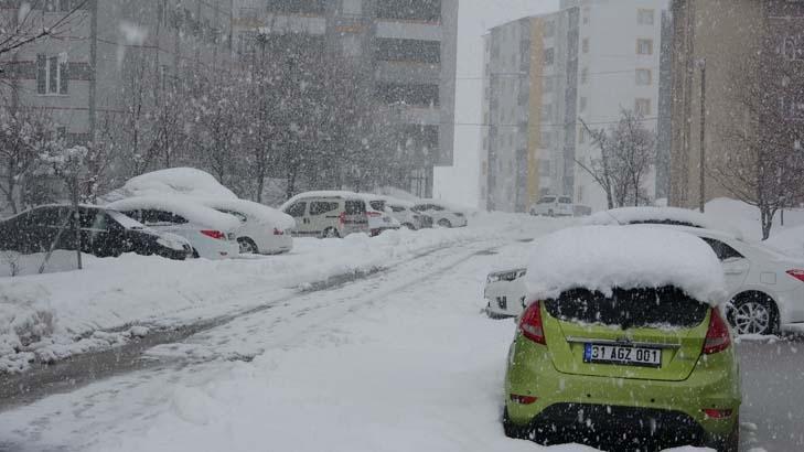 Fotoğraflar bugün çekildi Ankara dahil birçok kent beyaza büründü