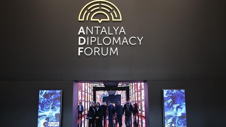 Diplomasinin nabzı Belek’te atacak