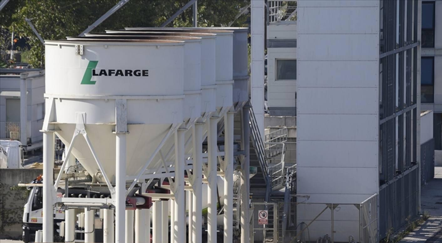 Fransız çimento firması Lafarge hakkında karar! 'Terör örgütünü finanse etmekten' yargılanıyordu