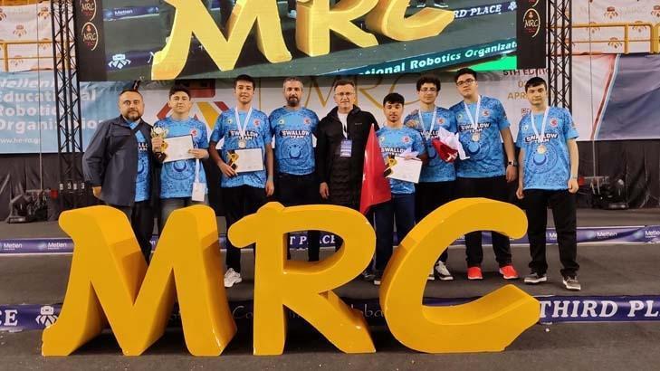 Ankaralı öğrenciler Yunanistanda 2,9 saniyede tarih yazdı 55 ülke arasında 1’inci oldular